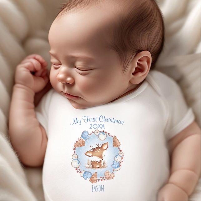 Body Para Bebê Meu Primeiro Nome Personalizado De Veado De Natal  (My First Christmas Deer Custom Name Blue Boy Baby Bodysuit)