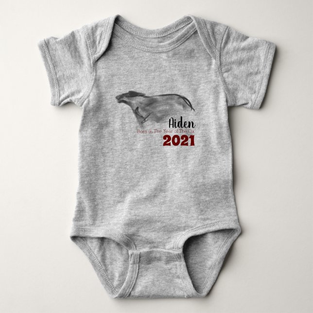 Body Para Bebê Nascer no Vietnamita OX Ano Novo 2021 Bebê B (Frente)