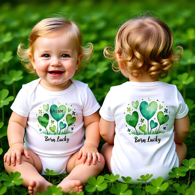 Body Para Bebê Nascido com Sorte para Fofinhos Cobertos de Trevo (Born Lucky for Clover-Covered Cuties Baby Bodysuit)