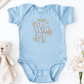 Body Para Bebê Nome de Bebê Fofo Retro na Minha Era de Dígito Úni