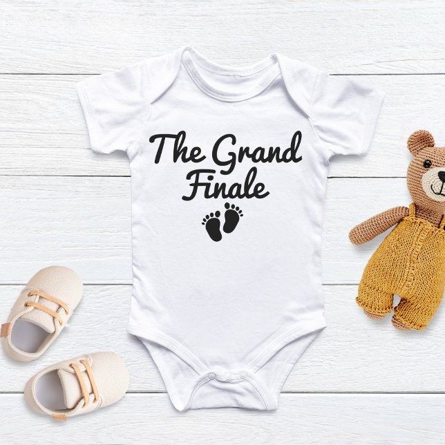 Body Para Bebê O Grande Final Anúncio de Gravidez do Último Bebê (Criador carregado)