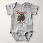 Body Para Bebê Parque Nacional do Yosemite Grizzly Bear Californi<br><div class="desc">Pronto para embarcar na sua aventura ao ar livre? Esta camiseta do Parque Nacional Yosemite é uma escolha perfeita. Com um urso negro ousado e paisagem florestal cênica, esta camisa vai inspirá-lo a explorar e abraçar a natureza. Solte seu explorador interno e não perca essa chance de trazer a natureza...</div>