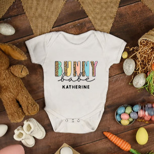 Body Para Bebê Páscoa Bunny Babe Adicione Seu Nome