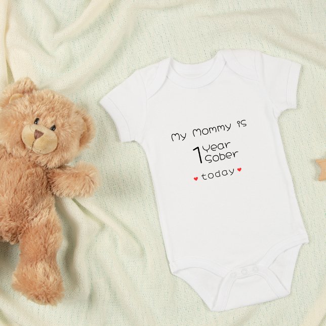 Body Para Bebê Personalizada Mínima Minha Mamãe é 1 ano mais Sóbr (Criador carregado)