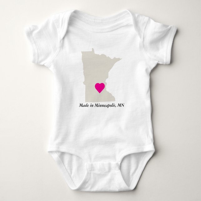 Body Para Bebê Personalizado Feito Em Minnesota State Love Tee (Frente)