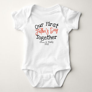 Body Para Bebê Personalizado nosso primeiro Dia de os pais