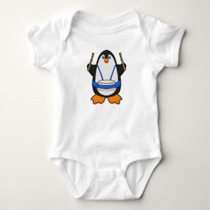 Body Para Bebê Pinguim como músico com tambor
