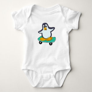 Body Para Bebê Pinguim como Patinador no skate