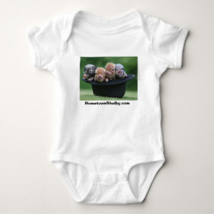 Body Para Bebê Porcos Num Bebê De Chapéu