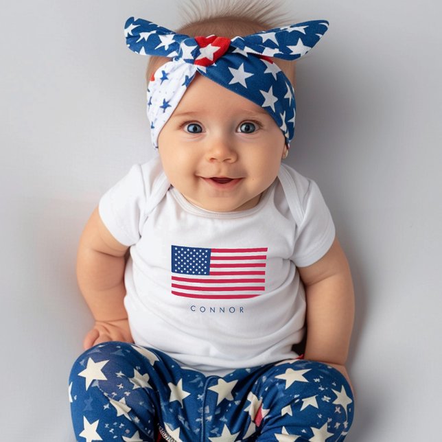 Body Para Bebê Primeiro 4 De Julho, Bandeiras Americanas Estrelas (First 4th Of July American Flag Stars And Stripes Baby Bodysuit)