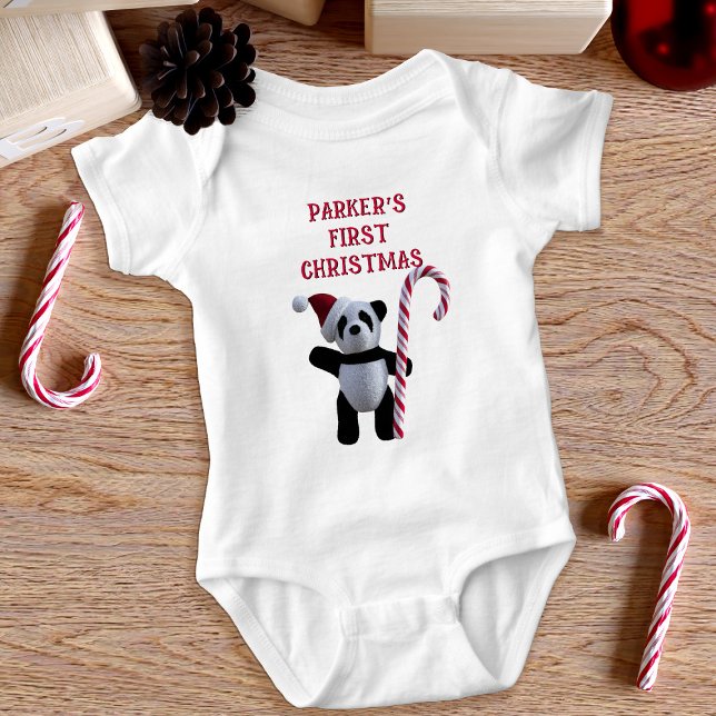 Body Para Bebê Primeiro Macacão de Natal Urso Panda Fofo Bebê (A cute panda bear bodysuit with a Santa hat and a candy cane with space for your little one's name)
