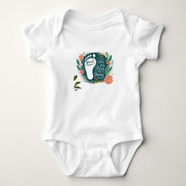 Body Para Bebê Proud Nurse Mama – Floral Baby Footprint Design (Frente)
