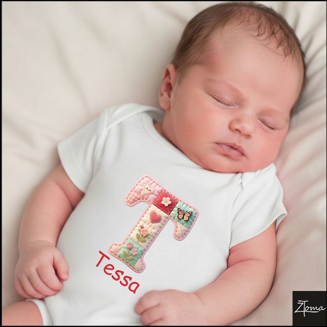 Body Para Bebê Quilted Patchwork Initial Letter T Nursery (This is a sample design. There are several models to choose from, with the name and color changed.)