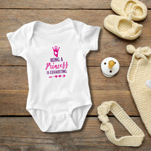 Body Para Bebê Rosa e Roxo Ser uma Princesa está Escavando