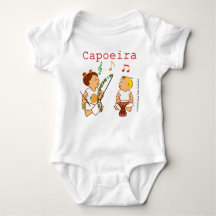 Roupa de bebê com desenho de de Capoeira