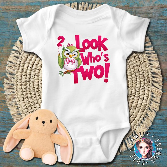 Body Para Bebê segundo aniversário Olhe Quem Dois (Criador carregado)