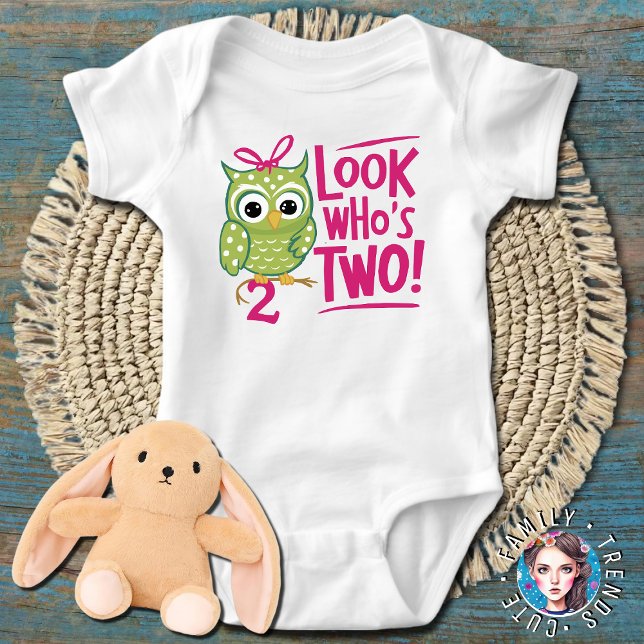 Body Para Bebê segundo aniversário Olhe Quem Dois (Criador carregado)