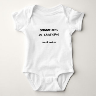 Body Para Bebê Smoodlum na roupa de treinamento