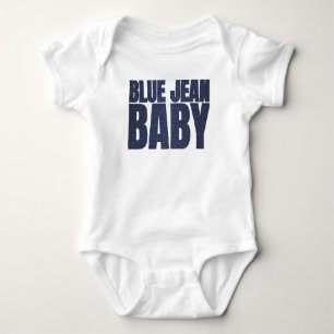 Body Para Bebê Um Pequeno Bebê de Jeans Azul Menino Bebê de Denim