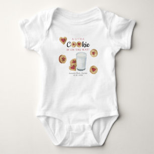 Body Para Bebê Um Pequeno Biscoito Está a Caminho Chave de bebê