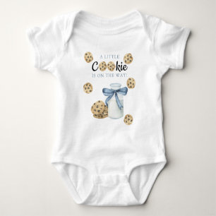 Body Para Bebê Um Pequeno Biscoito está a Caminho Chaveirinho de 