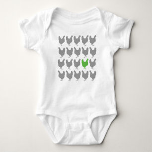 Body Para Bebê Uma galinha verde no rebanho