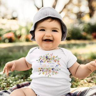 Body Para Bebê Uma Pequena Flor Silvestre Está Aqui Personalizado