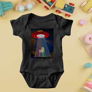 Body Para Bebê Unicórnio sob UFO Rainbow Beam at Night, ZKoA