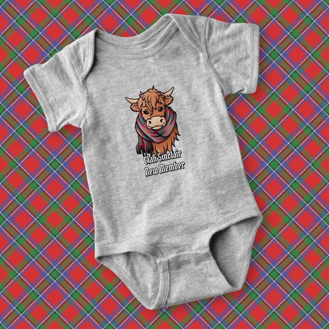 Body Para Bebê Vaca Highland com Sinclair Red Tartan Scarf (Criador carregado)
