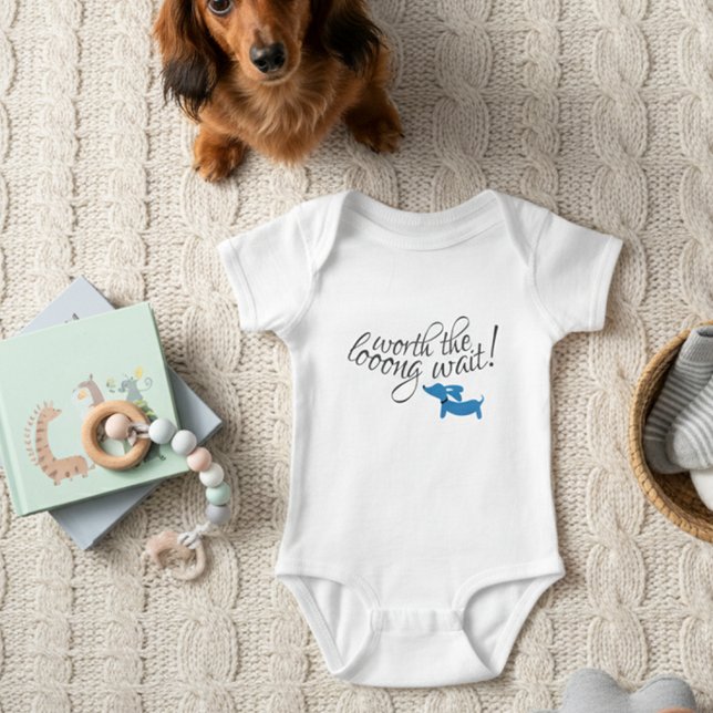 Body Para Bebê Vale a pena esperar muito pelo recém-nascido Dachs (Worth the long wait dachshund one piece newborn baby outfit for baby shower gifting)