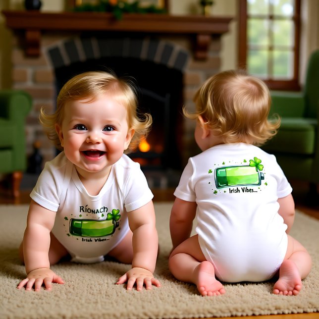 Body Para Bebê Vibrações Irlandesas para Encantadores Totalmente  (Irish Vibes for Fully Charged Charmers Baby Bodysuit)
