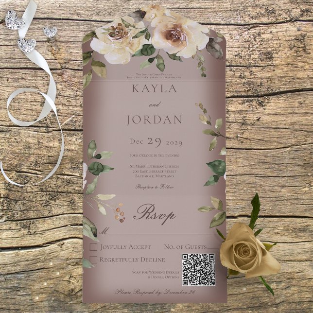 Boho Cream Rosas Brown QR Code (Criador carregado)