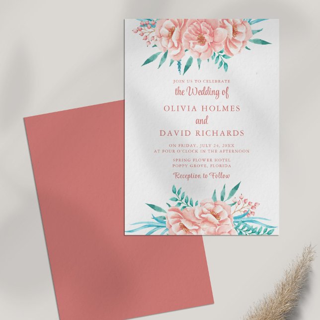 Boho Peach e Convite Floral Rosa para Casamento (Boho Peach and Pink Floral Wedding Invitation on white table.)