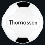 Bola De Futebol Crie seu próprio Monograma Minimalista Personaliza<br><div class="desc">Este monograma moderno dá ao seu futebol uma aparência única,  ousada e distinta. O texto preto na bola branca dá a ele o popular esquema de cores simples,  minimalista e estético. Pegue-o para si mesmo ou dê-o como um presente feito sob medida para sua família e amigos.</div>