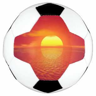 Bola De Futebol Regulação do Sol sobre o Oceano Calmo Laranja