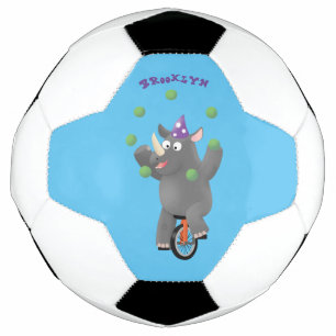 Bola De Futebol Rinoceronte giro e engraçado fazendo malabarismo 