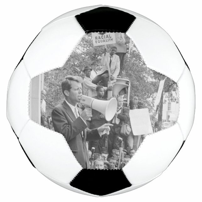 Bola De Futebol Sen. Robert Kennedy Campaigning para Presidente do (Frente)