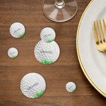 Bola de Golfe na Grama