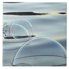 bolhas abstratas no azulejo da água assinado