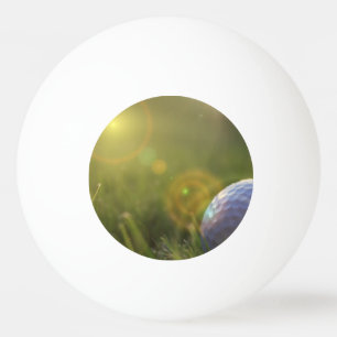 Bolinha De Ping Pong Golfe em um dia ensolarado