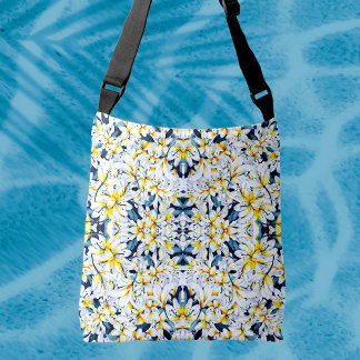 BOLSA AJUSTÁVEL A COR DA ÁGUA BRANCA E AZUL ESTÁ NO SACO DO CORPO