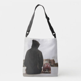 Bolsa Ajustável a man with it.  ONEIGHTH Tokyo オリジナル