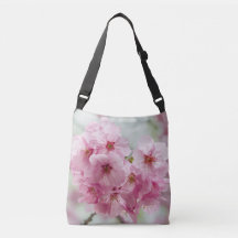 Elegância de Pétala Rosa – Arte Floral Japonesa
