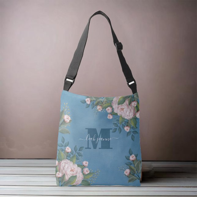Bolsa Ajustável Monograma Cor-de-Rosa, Floral, Personalizado Inici (Blue and pink vintage floral monogram shoulder bag.)