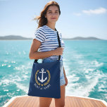 Bolsa Ajustável Seu nome de barco Ancora Estilo Dourado Laurel Blu<br><div class="desc">Um saco de tote de corpo cruzado na moda com seu nome personalizado, nome do barco ou outro texto desejado. Possui uma âncora náutica personalizada, projetada com folhas laurel em estilo ouro e estrela em azul marinho. Personalize facilmente a cor base para corresponder ao seu decoro ou tema atual. Reutilizável...</div>