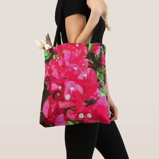 Bolsa da Cascata Bougainvillea (Close Up)