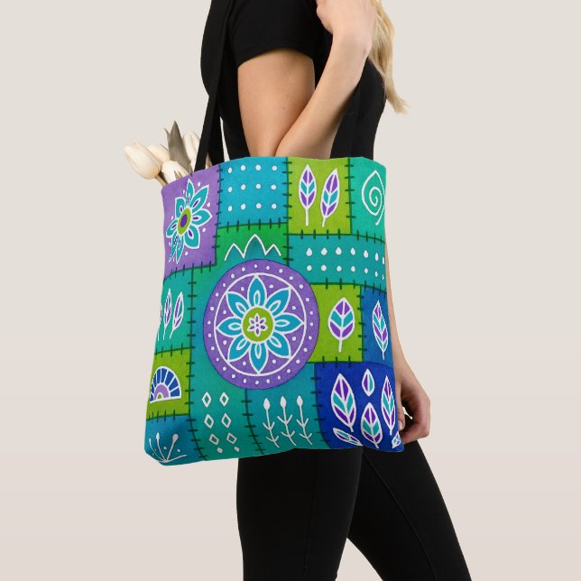 Bolsa de mão com padrão boêmio caprichoso (Close Up)