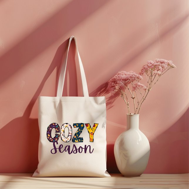 Bolsa de rabiscos para a época das cozinhas (Cozy season doodle letters autumn inspired design tote bag)