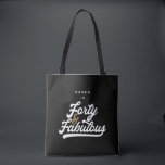 Bolsa Tote 40 e preto e branco fabuloso<br><div class="desc">Celebre seu aniversário especial em estilo com este efeito branco e preto 40 e fabuloso aniversário</div>