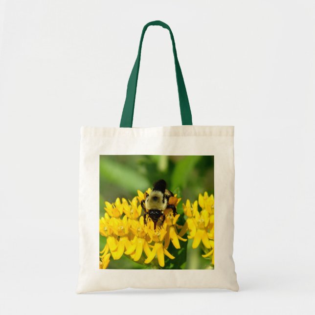 Bolsa Tote Abelha se alimentando de flores silvestres Asclepi (Frente)